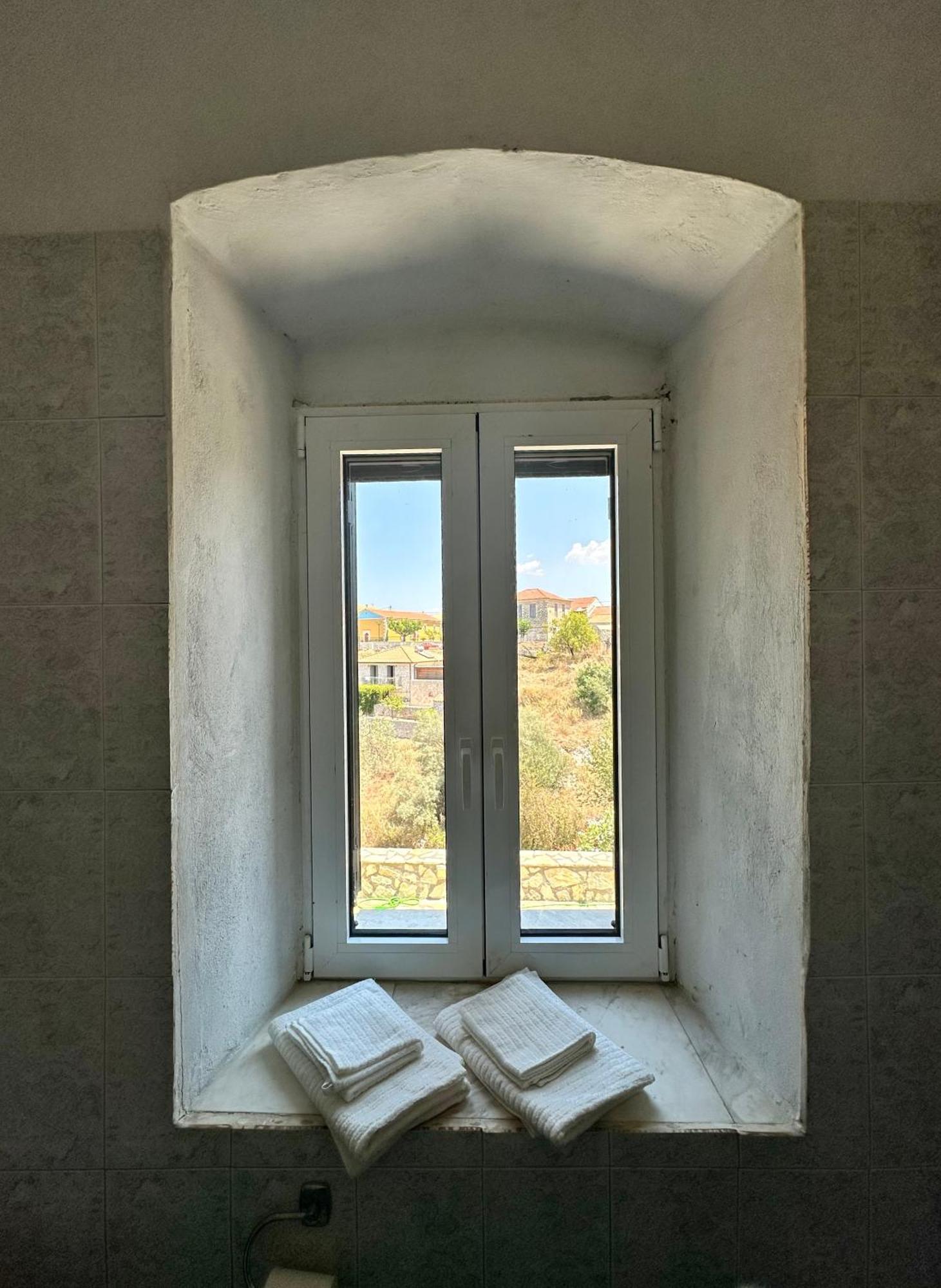 Villa Chrysavgi Stone House Katomerion Exterior foto