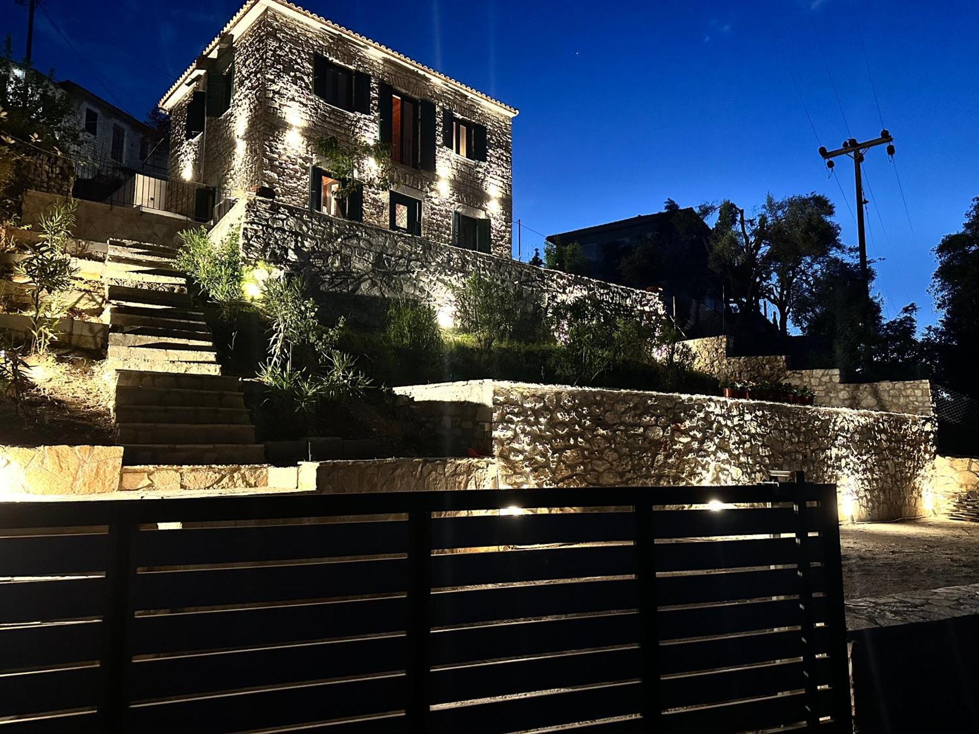 Villa Chrysavgi Stone House Katomerion Exterior foto